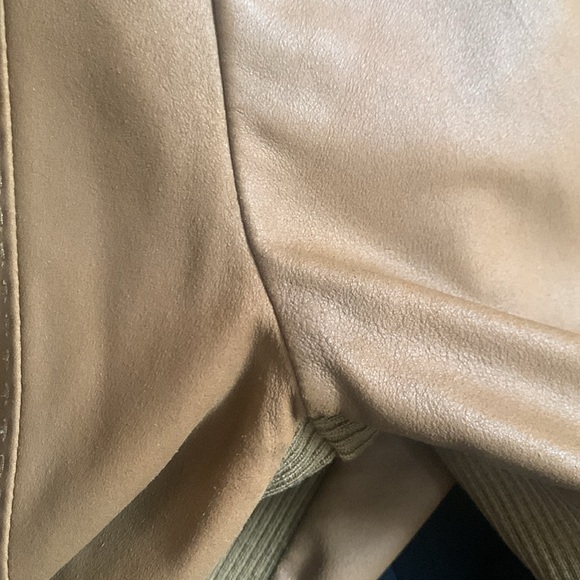 $995 Womens VINCE Scuba Distressed Tan/Brown Leather Moto Jacket Size Small - Picture 11 of 11